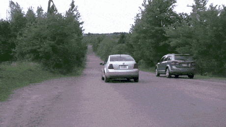 În Canada există un drum care trage maşinile la deal. Sau nu...