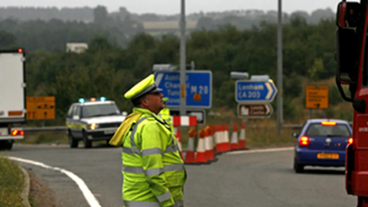 1-politist-britanic-circulatie 