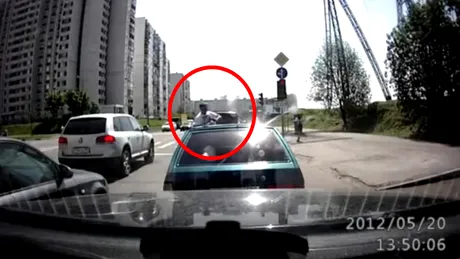 VIDEO: Violenţa în trafic tocmai a devenit inofensivă în Rusia