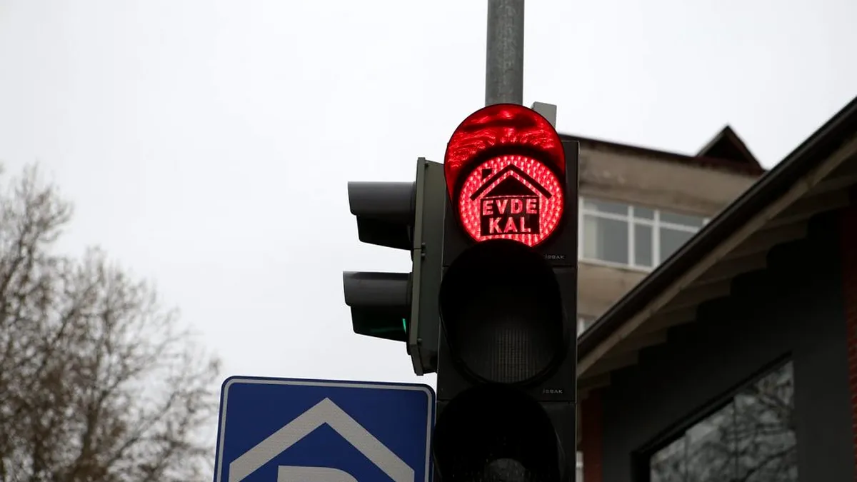 Orașul în care semafoarele transmit mesaje virale