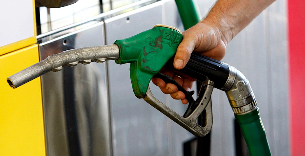 Supraacciza va fi eliminată. Cât va costa un litru de carburant în 2020?