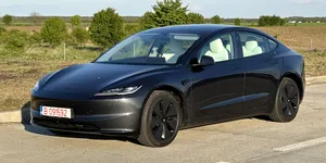 <span class='prepend'>Studiu |</span> Cât de fiabilă este o Tesla, și unde se situează mașinile japoneze? 