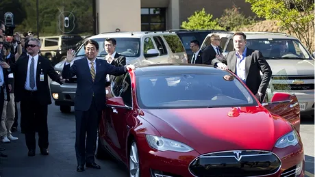 Ce mașini a avut Elon Musk înainte de Tesla? FOTO