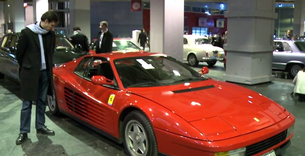 Modelul Ferrari Testarossa deţinut de Alain Delon s-a vândut cu 171.500 euro