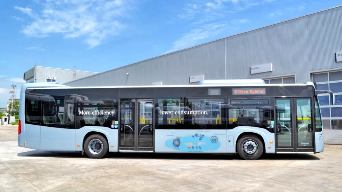 Începând din primăvară 130 de autobuze hibride vor circula pe străzile din Bucureşti - GALERIE FOTO