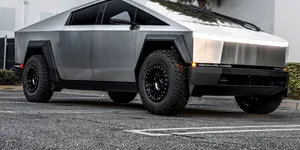 <span class='prepend'>Foto |</span> O companie americană oferă modificările pe care Tesla nu le-a adăugat pe Cybertruck