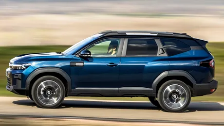 Concluzia jurnaliștilor TopGear: „Dacia Bigster Hybrid este la fel de incitantă ca un pui de somn”. Iar asta nu e o critică