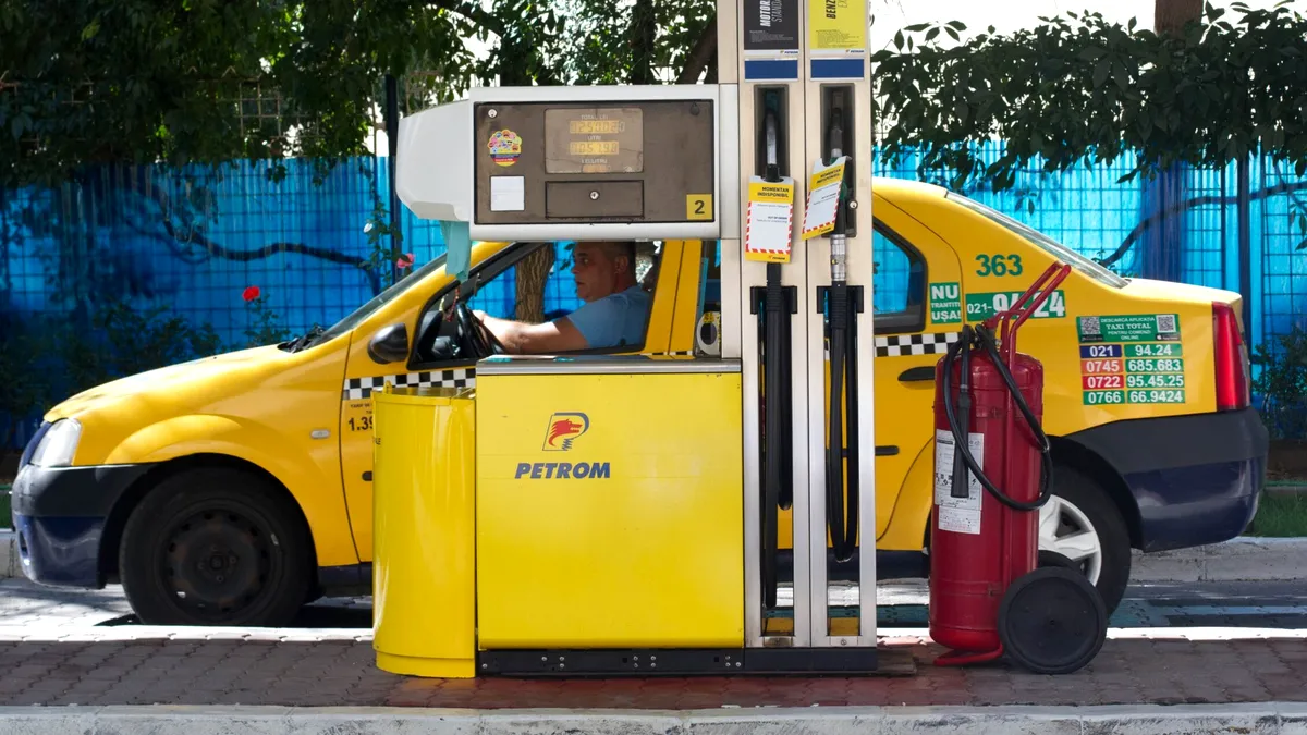 Exclusiv: Cât trebuie să lucreze ore pe zi un taximetrist pentru a rămâne profitabil? Costurile de exploatare modifică programul de lucru al taximetriștilor
