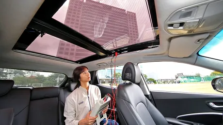 Kia şi Hyundai au anunţat introducerea tehnologiei de încărcare solară prin plafon