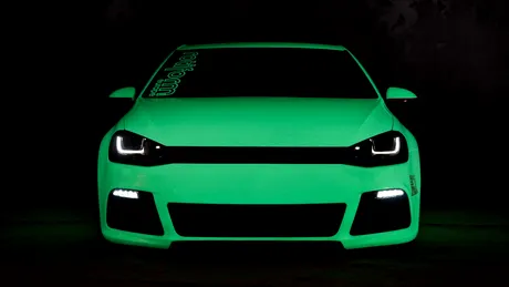 Tuning: Un Volkswagen Golf 7 fosforescent. VIDEO