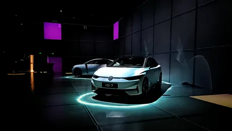 Volkswagen ID.7 (Passatul complet electric) a ajuns în România. Noul flagship al gamei ID. - VIDEO