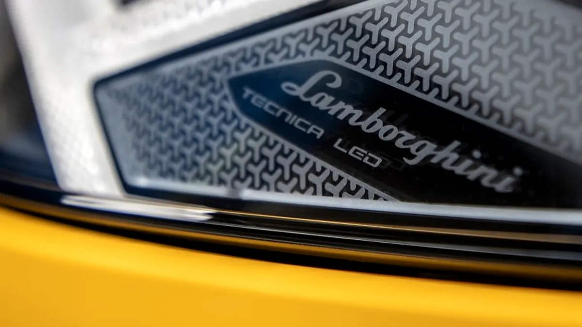 Lamborghini va dezvălui în această lună primul dintre cele trei modele planificate pentru 2022