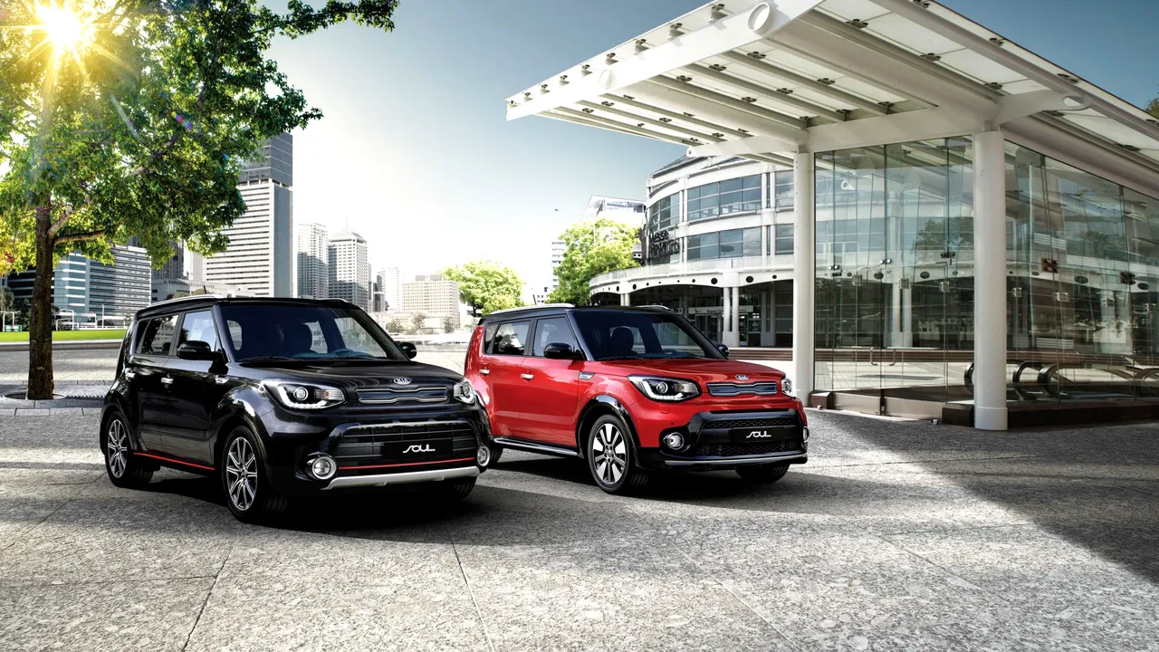 1-kia-soul-my17 