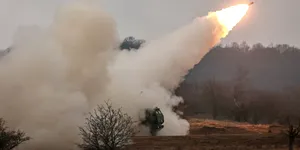 VIDEO | La cinci ani după ce sistemele HIMARS au intrat în serviciul României, brigada românească care le operează a atins nivelul de certificare NATO care arată că e gata de luptă