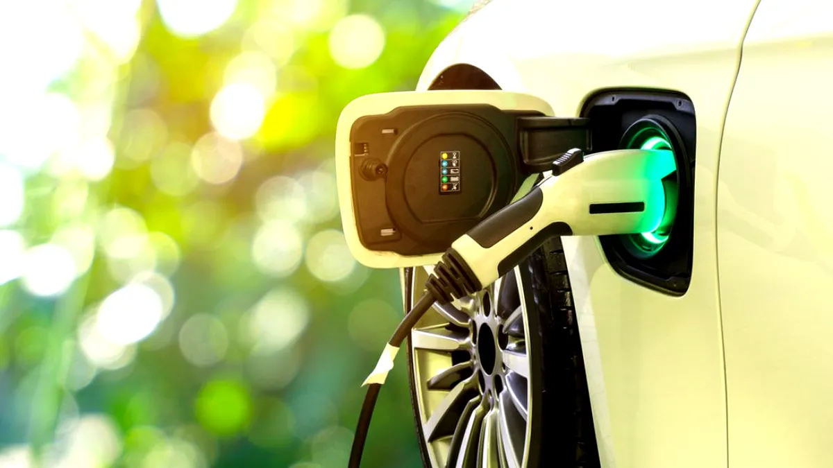 Mașinile electrice vor fi mai ieftine decât cele cu motoare termice. Când se va întâmpla?