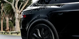 China va interzice mânerele ascunse ale ușilor mașinilor electrice, precum cele de pe Tesla