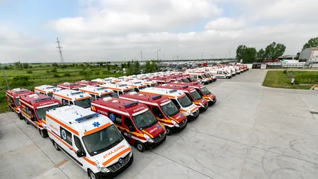 Ambulanțele au regim prioritar de circulație, dar care sunt obligațiile celor care le conduc?