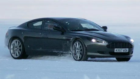Aston Martin Rapide spionat