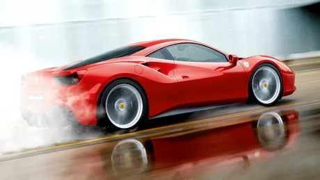 Video - Copiii au transformat un Ferrari de 428.000 de euro într-un tobogan. Proprietarul și-a dat în judecată vecinii