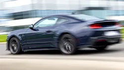 Un model legendar ar putea fi readus la viață de Ford. Un sedan cu patru uși, foarte probabil cu motor electric