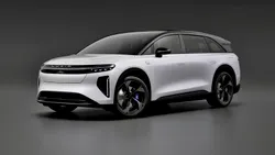 <span class='prepend'>Foto |</span> SUV-ul electric Lucid Gravity primește o nouă versiune, de 1.070 de cai putere. Detalii despre Lucid Gravity GT-S