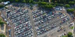 Cât costă parcarea în București, și cum faci să plătești mai puțin?