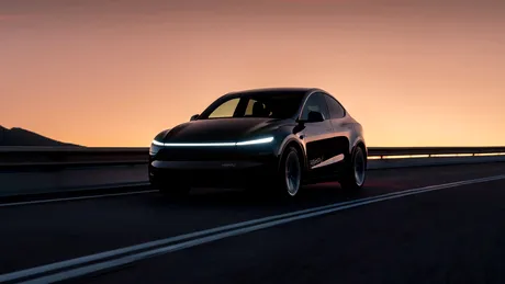 Tesla începe să elimine șoferii de siguranță din robotaxiurile din Austin, anunță Elon Musk la Davos