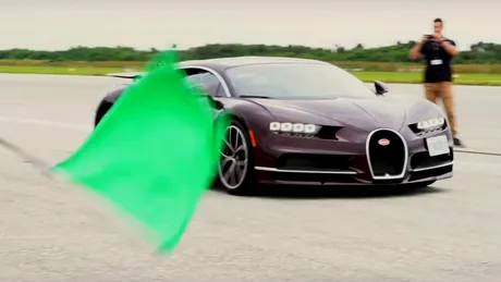 Acceleraţia lui Bugatti Chiron până la 420 de km/h. Cum arată peisajul la acea viteză ameţitoare - VIDEO 