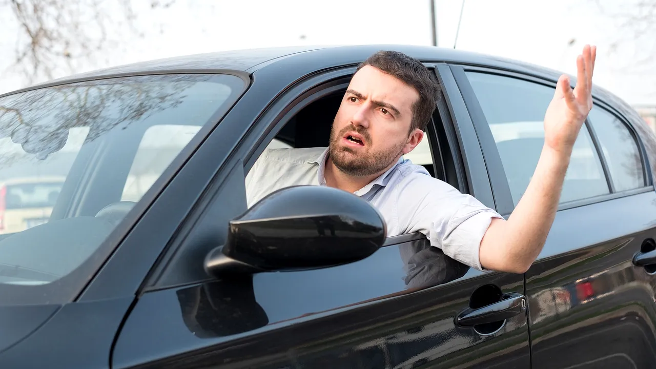 de-acum-poti-reclama-online-un-sofer-agresiv-cum-se-face-aceasta-sesizare-video 