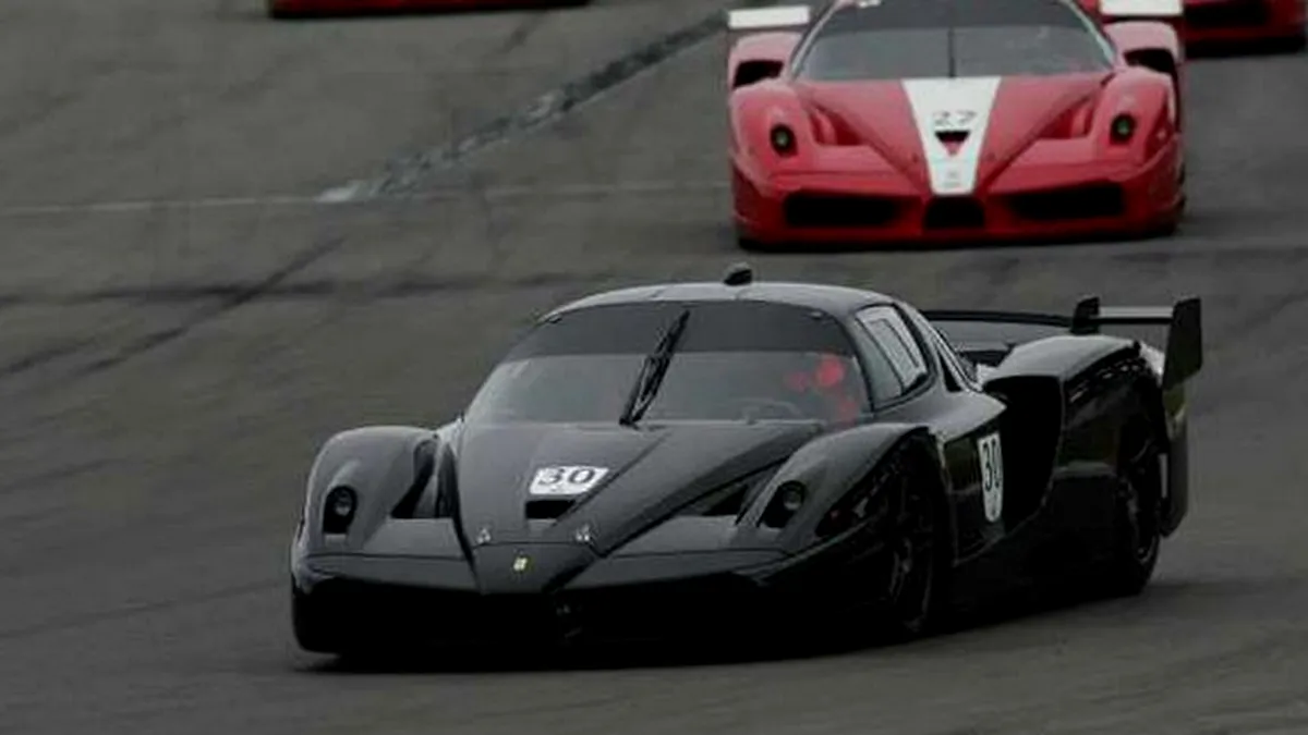 Un Ferrari Enzo şi un Ferrari FXX, ambele deţinute de Michael Schumacher, sunt de vânzare