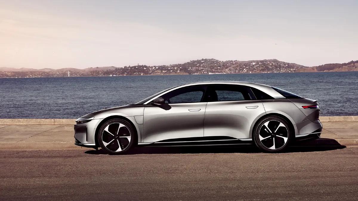 Lucid Air, rivalul Tesla, va avea două noi versiuni entry-level