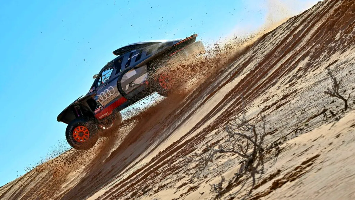Audi vrea să obțină un loc pe podiumul de la Dakar. Echipele vor concura cu Audi RS Q e-tron