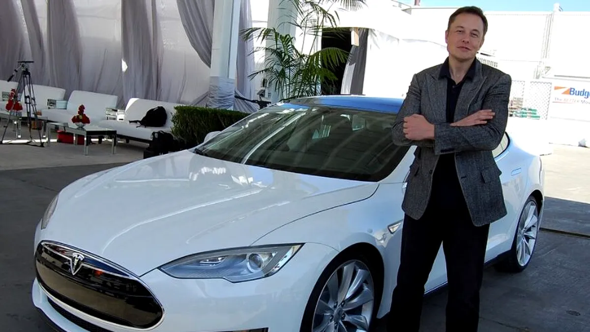 Elon Musk întreabă utilizatorii Twitter dacă să plece de la conducerea platformei