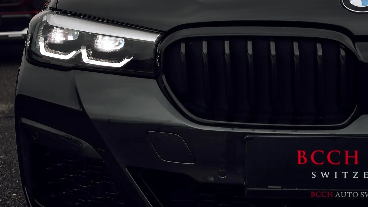 P Descoperă 10 modele BMW legendare care au definit o generație în ultimii 10 ani 