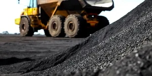 Complexul Energetic Oltenia oferă până la 14 mil. de lei pentru servicii de transport auto al cărbunelui