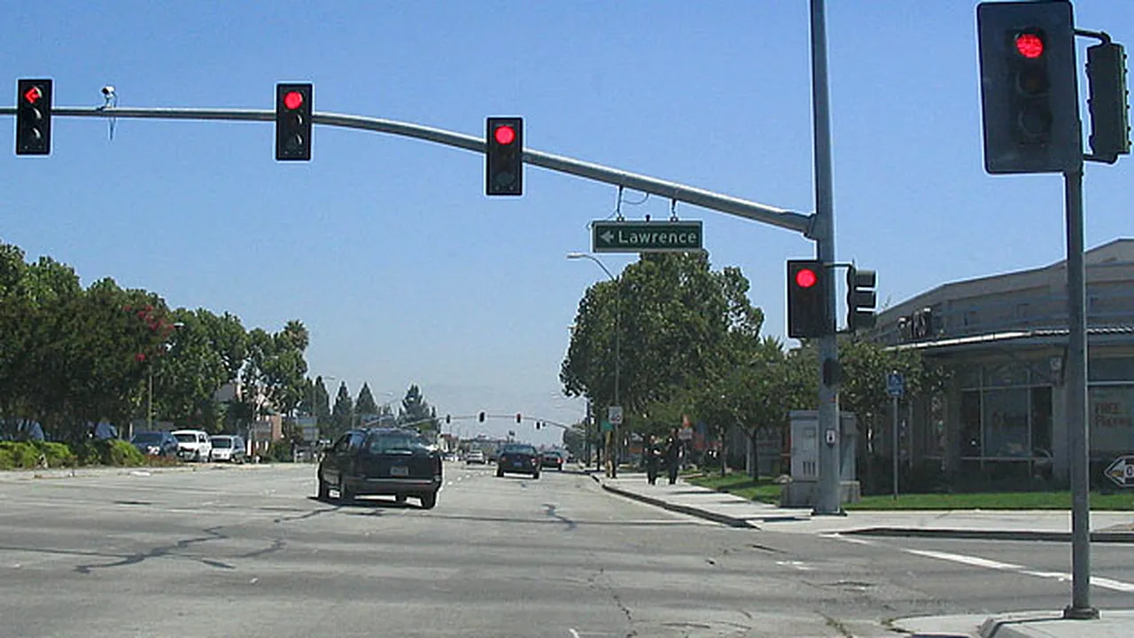 1-stevenscreekblvdtrafficlight 