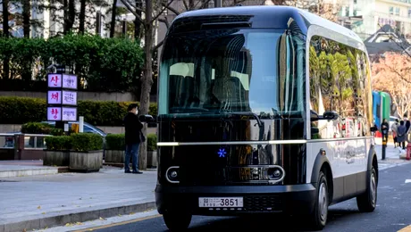 Seul testează primul autobuz cu conducere autonomă