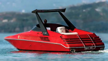 Riva Ferrari - Cea mai frumoasă barcă din lume are 780 de CP