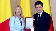 Nicuşor Dan, vorbe fără sens la ceremonia de decorare a Nadiei Comăneci: “Vreau să vă mulţumesc că nu aţi fost doborată de glorie, că aţi rămas o persoana vie…”