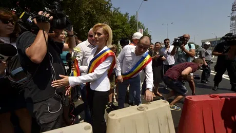 Primarul Firea fluidizează, în sfârşit, traficul. Soluţie de tot râsul