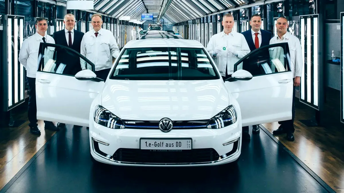 Ce bonusuri primesc angajații Volkswagen pentru performanțele din 2019