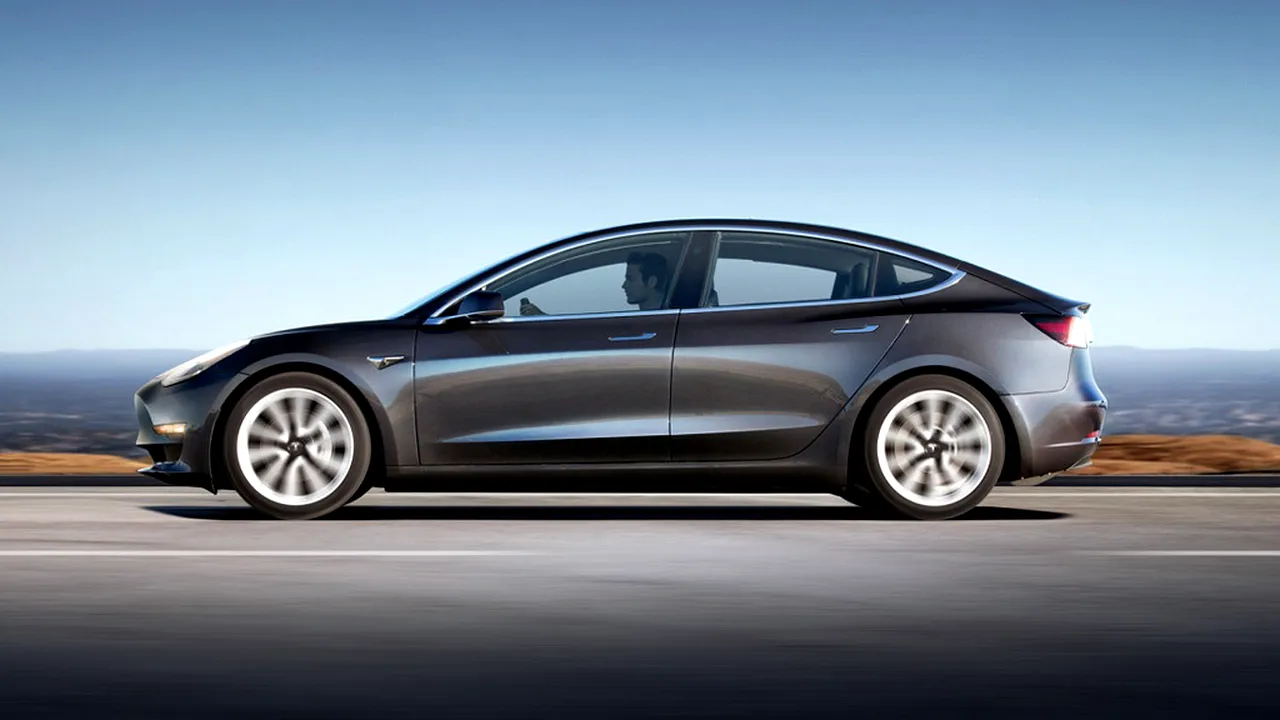 2-tesla-100616264-l 