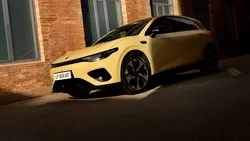 UE vrea să frâneze importurile de mașini hibride din China și ar putea impune cote exacte producătorilor