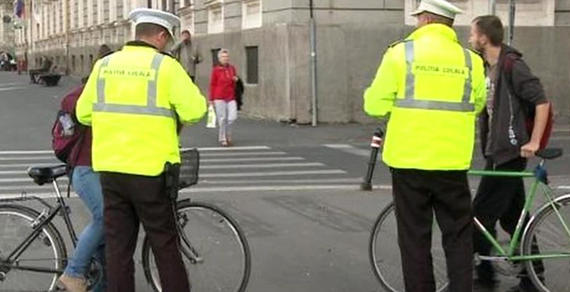 Ce spun poliţiştii despre ideea ca bicicliştii să circule pe linia de tramvai