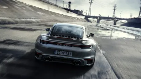 Noul Porsche 911 Turbo S - Mai lat, mai greu, mai puternic