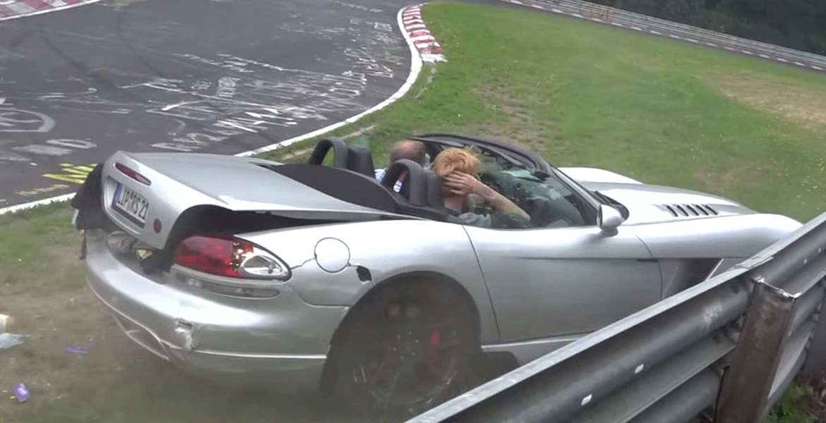 Uite de asta trebuie să porţi cască dacă mergi pe Nurburgring (VIDEO)