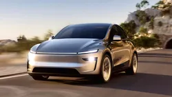 Franța cere companiei Tesla să nu își mai prezinte mașinile ca fiind capabile de condus complet autonom