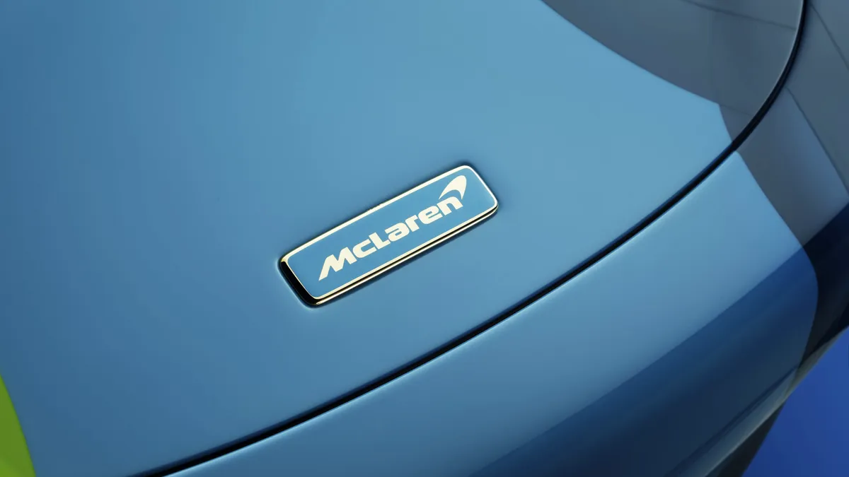 McLaren pregătește un rival hibrid pentru Ferrari Purosangue. SUV-ul de performanță va fi lansat în 2028