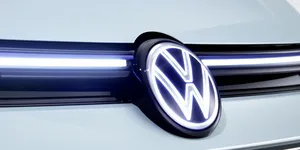 Angajații Volkswagen amenință cu greva. Producătorul continuă discuțiile cu sindicatele