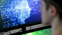 Experţii avertizează: Adolescenţii devin tot mai ataşaţi de 'prieteni' AI. Ce pot face părinţii